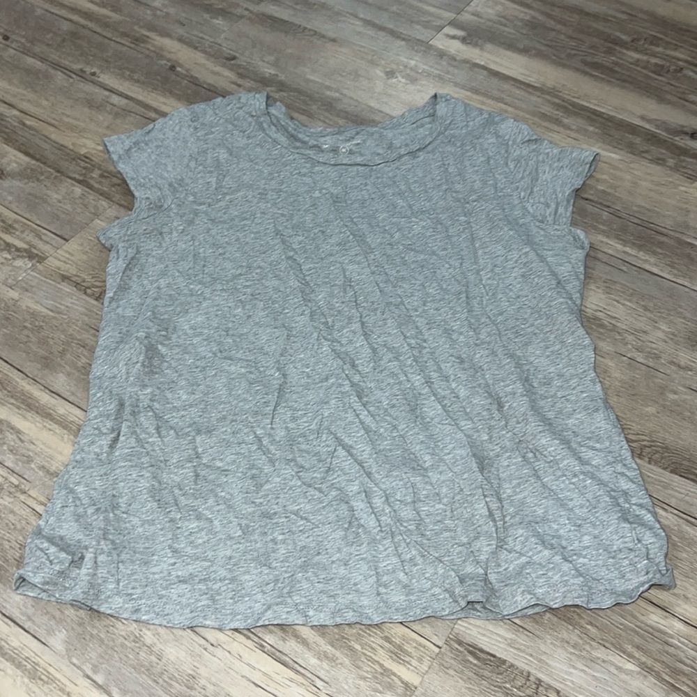 Universal Threads top - Picture 1 of 2